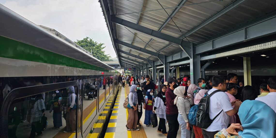 Kasus Covid-19 Meningkat, KAI Tegaskan Patuhi Ketentuan Pemerintah