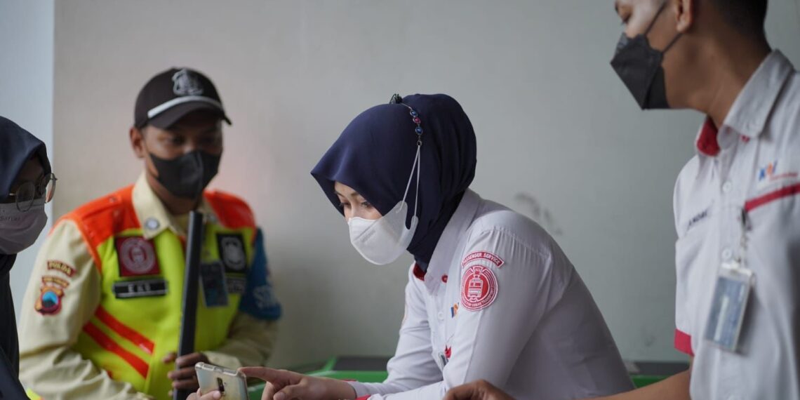 Nataru, KAI Commuter Wilayah II Bandung Operasikan 58 Perjalanan