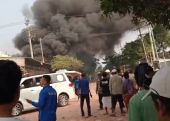 Ledakan Picu Kebakaran hingga 4 Rumah Hancur di Bangkalan