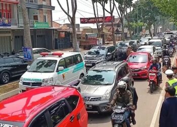 Liburan Akhir Tahun, Lalin Padat Menuju Objek Wisata Lembang dan Ciwidey