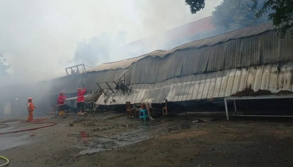 Tabung Elpiji Meledak, 13 Kios dan Musala di Halim Terbakar