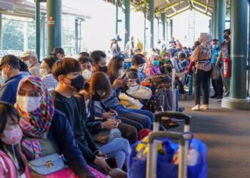 Anjlok, 14 Perjalanan KA Lokal Surabaya – Malang Terganggu