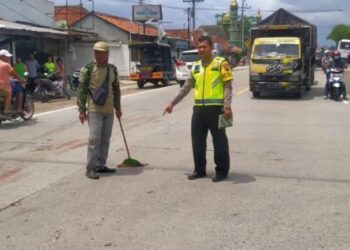 3 Orang Tewas, Motor Bonceng Empat Tertabrak Mobil dan Bus