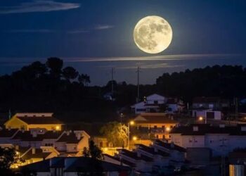 Siap-siap Sambut Wolf Moon pada Jumat Dinihari Nanti