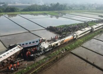 KNKT Periksa Tiga Petugas KAI Pasca-Tabrakan KA di Bandung