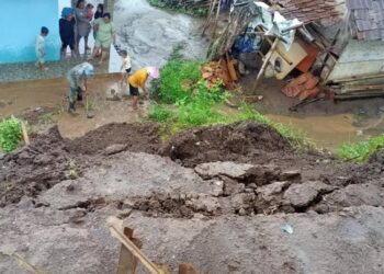 Longsor di Pangatikan Garut Dipicu Curah Hujan Tinggi