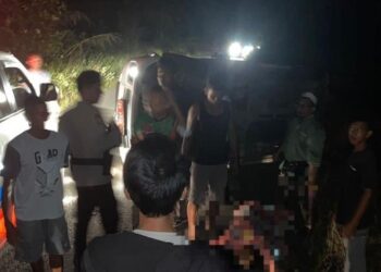 Ambulans Bawa Pasien Terbalik Korban Tewas Terpental Keluar