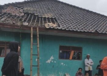 35 Rumah di Pamijahan Bogor Rusak Diterjang Puting Beliung
