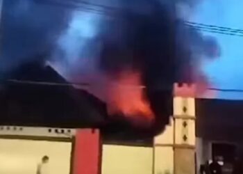 8 Rumah Asrama Brimob Polda NTT Ludes Terbakar