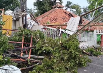 Tiga Masjid di Jatinangor Rusak Akibat Sapuan Puting Beliung