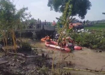 Ditemukan 1 lagi Siswi SD yang Tenggelam di Sungai Panarikan Indramayu