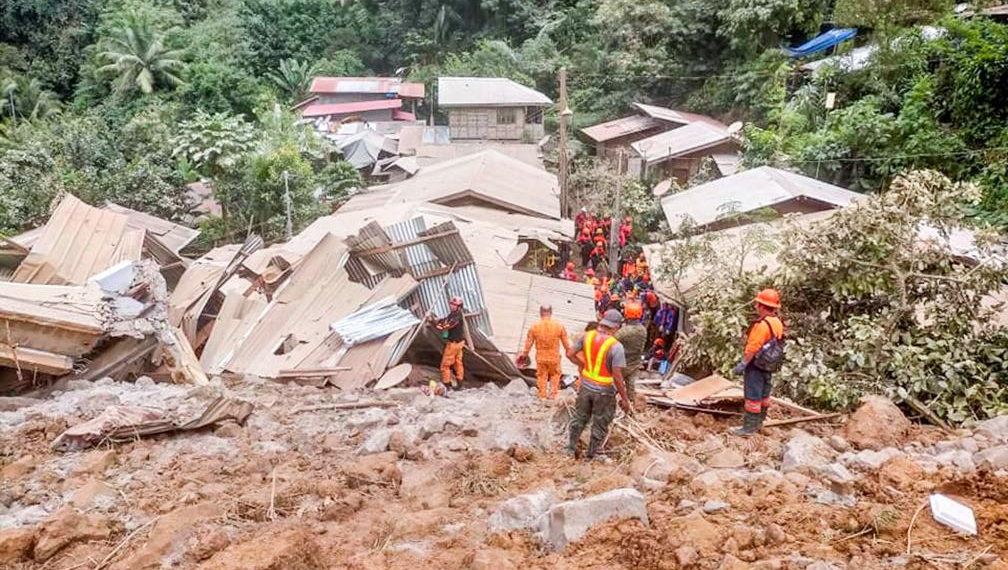 6 Orang Tewas 46 Hilang Akibat Longsor Kubur 2 Bus di Filipina