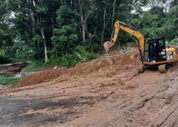 4 Hari Longsor Jalur Cipatat arah Saguling Masih Terputus