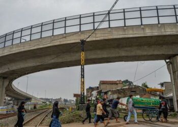 Jembatan Layang Ciroyom Masuk Tahap Penyelesaian