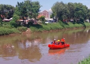 Petani Terseret Arus Citarum di Sapan saat Bersihkan Pinggiran Sungai
