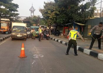 Pengendara Tewas Tertabrak Truk di Jalan Soekarno Hatta Bandung