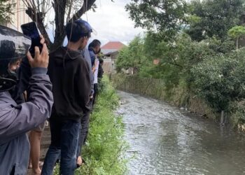 Geger, Temuan Mayat di Sungai Dekat Carrefour Kiaracondong
