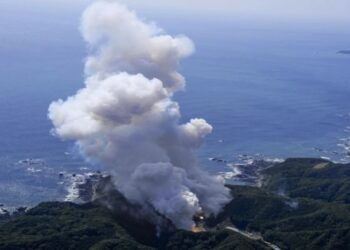 Space One Meledak di Udara Setelah 5 Detik Diluncurkan