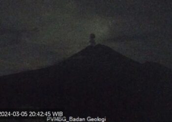 Semeru Erupsi Lagi Lontarkan Abu Vulkanik Selasa Malam