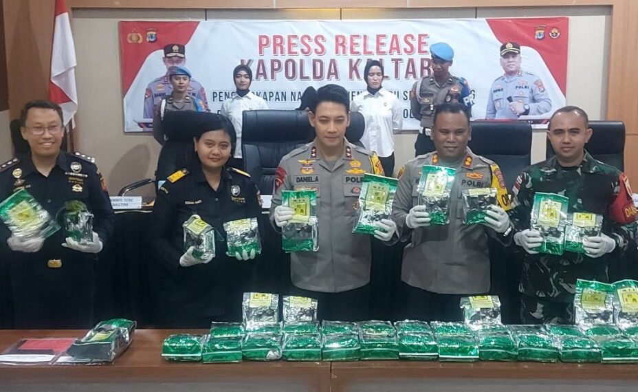 Wanita Ditangkap Selundupkan 50 Kg Sabu dari Malaysia