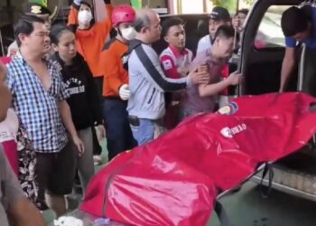 Haru, Keluarga Bawa 7 Jenazah Korban Kebakaran Toko Bingkai Jl Mampang