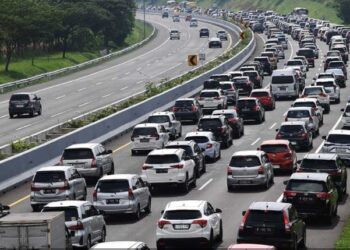 Ribuan Kendaraan Terjebak Macet di Tol Cipali Km 75