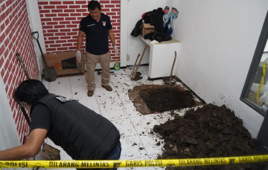 Polisi Ungkap Motif Mayat Pria Dicor di Rumah Bandung Barat