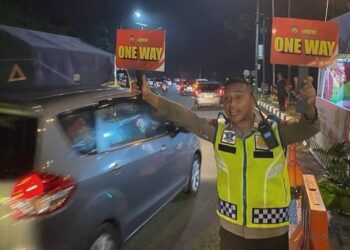 Lingkar Gentong Macet Parah Kendaraan Pemudik Dialihkan ke Singaparna