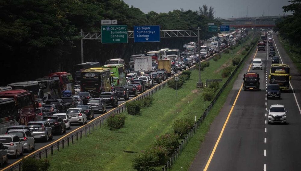 H-5 Lebaran Tol Cipali Macet