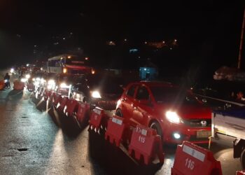 Jalur Nagreg Padat Macet 3 Km Polisi Berlakukan Contraflow
