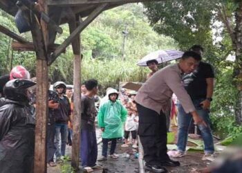 Neduh di Pinggir Jalan, 2 Warga Sukabumi Tewas disambar Petir