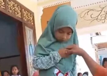 Viral Bocah Perempuan Usia 4 Tahun di Madura Bertunangan