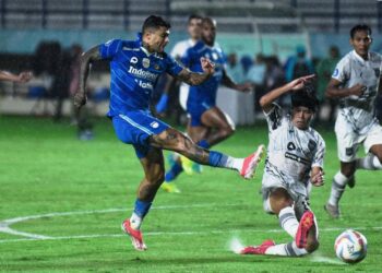 Persib Bandung Libas Borneo FC pada Pekan Ke-33 Liga 1