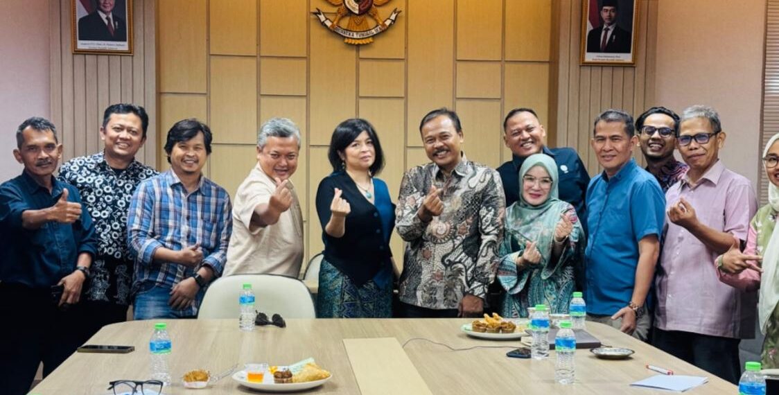 Ilkom UIN Bandung jalin Kerjasama dengan Pakar Media dan Komunikasi Kanada